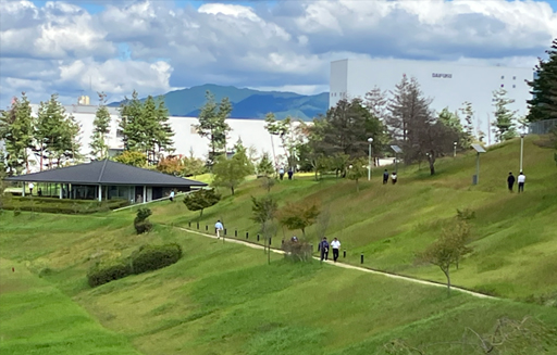 写真1　ランチウォークの1コマ